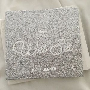 Authentic Kylie cosmetics wet set